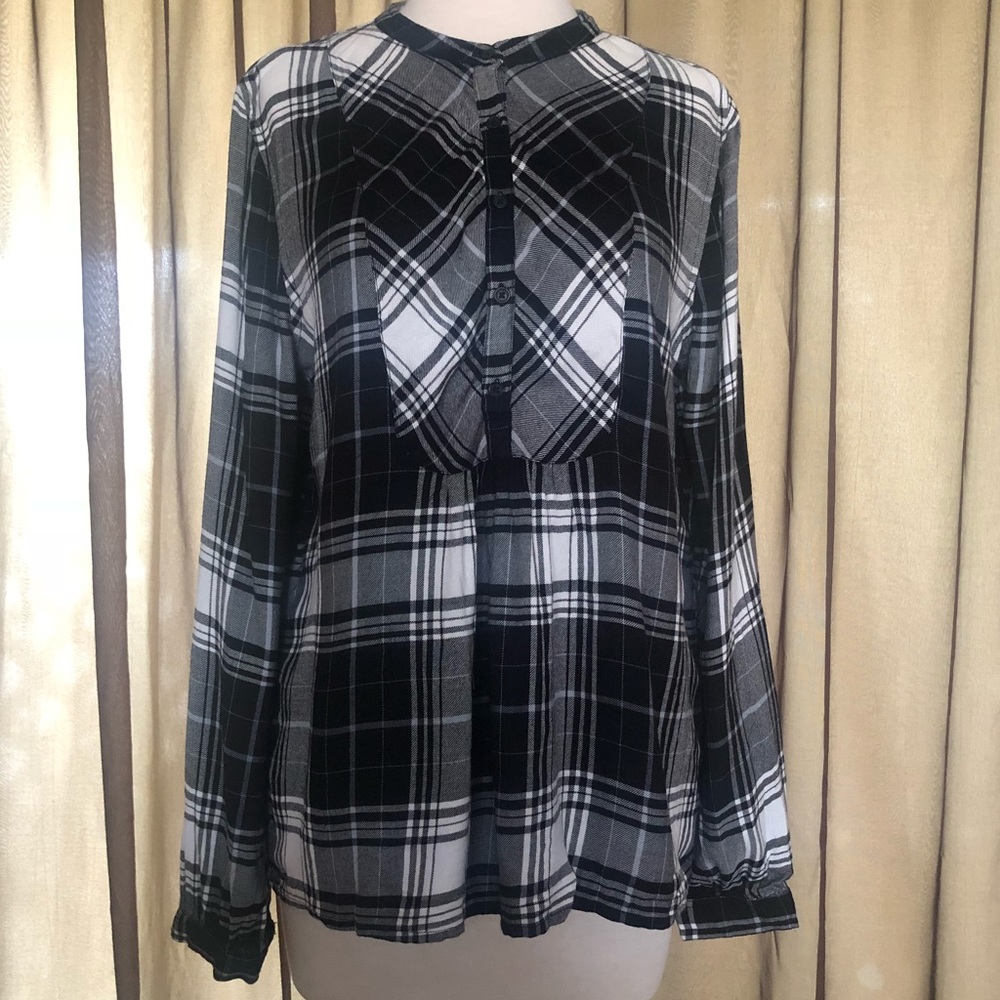 Lucky brand size medium plaid long sleeve top